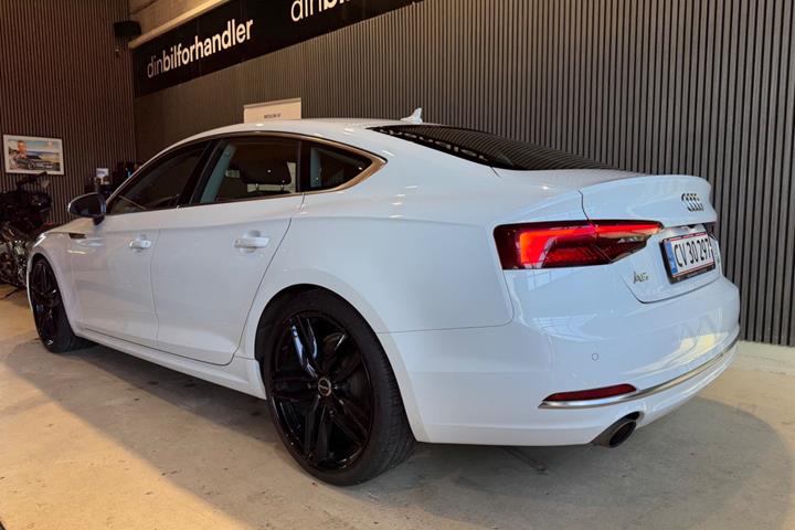 Hvid Audi A5 fra 2018