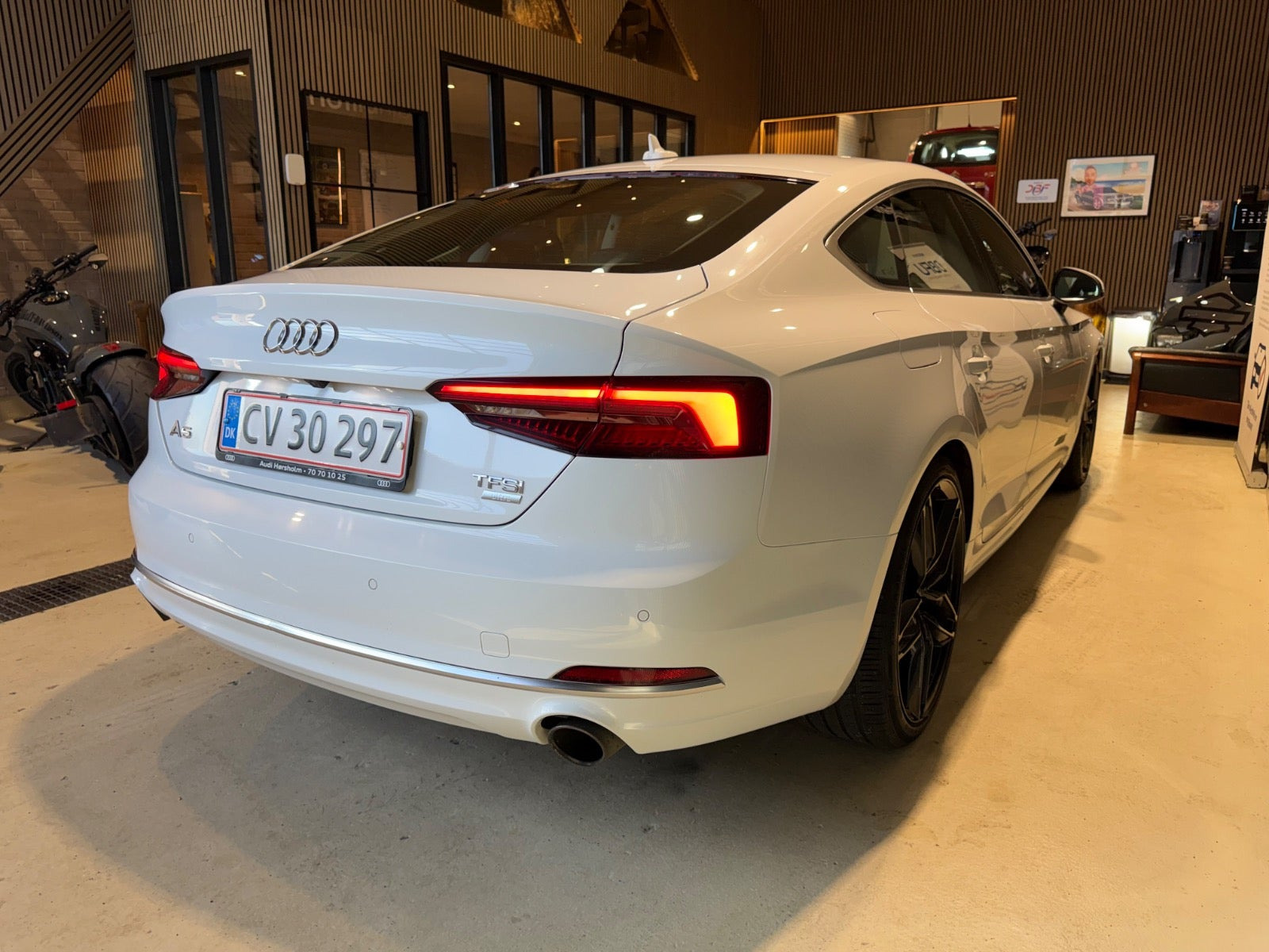 Hvid Audi A5 fra 2018