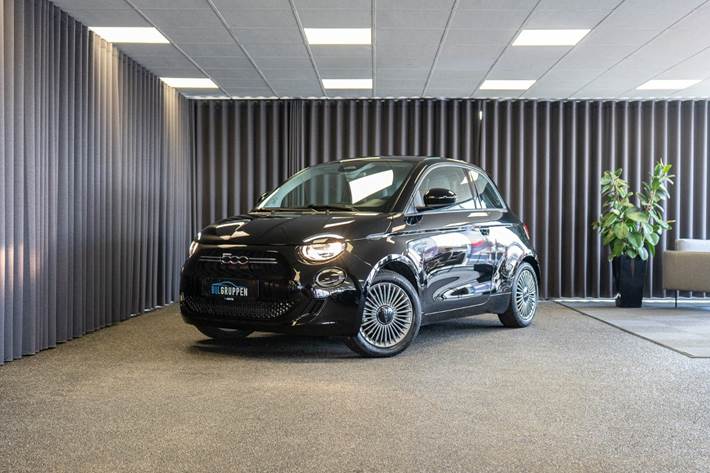 Sort Fiat 500e fra 2023