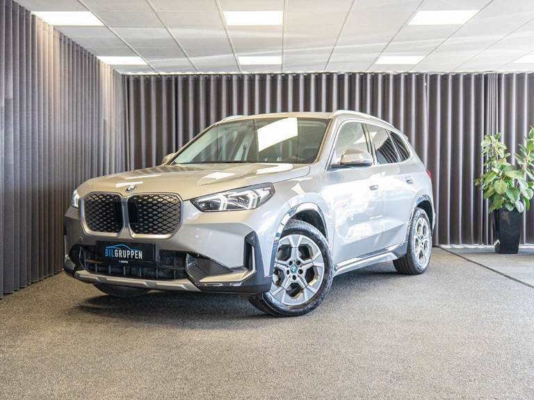 BMW iX1 eDrive20 X-Line