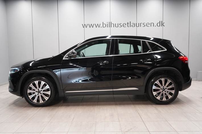 Sort Mercedes EQA250 fra 2023