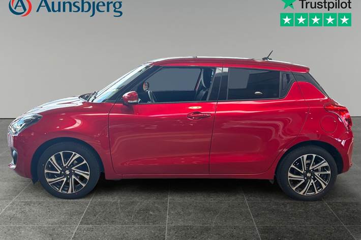 Rød Suzuki Swift fra 2020