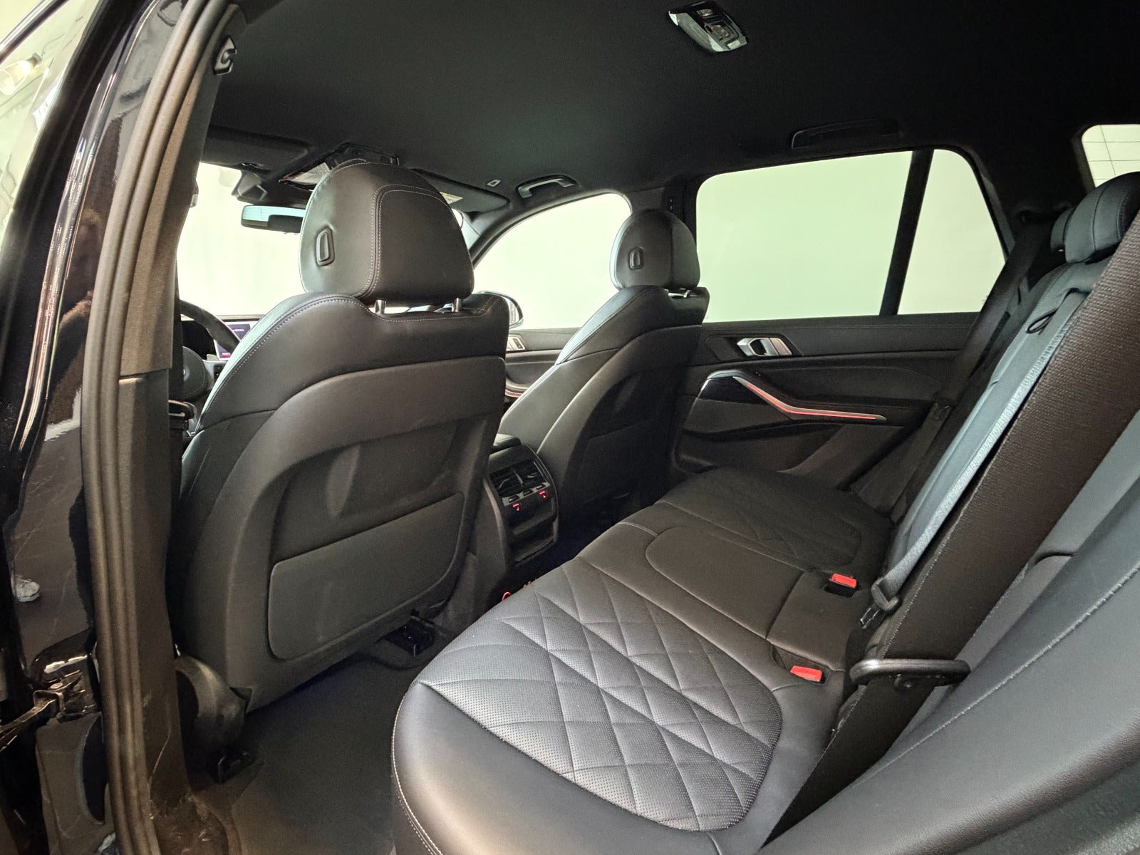 Sort BMW X5 fra 2025