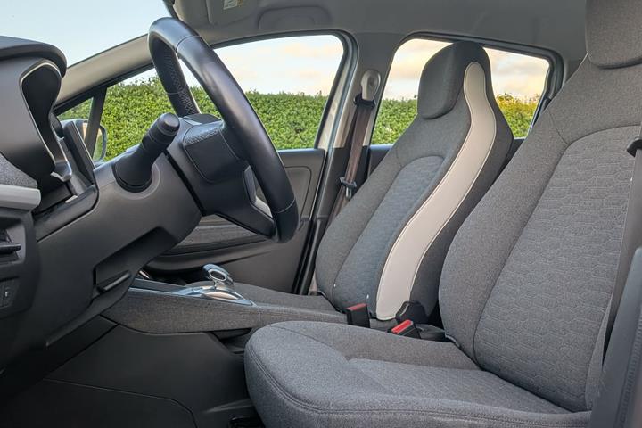 Hvid Renault Zoe fra 2021