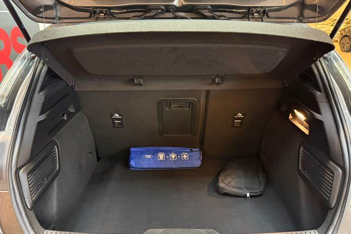 Grå Ford Focus fra 2019