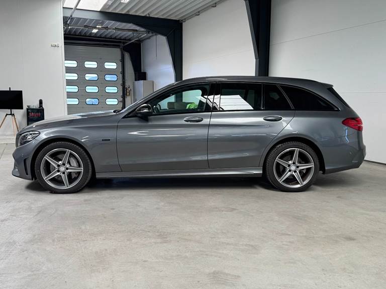 Mercedes C300 de 2,0 AMG Line Night Edition stc. aut.