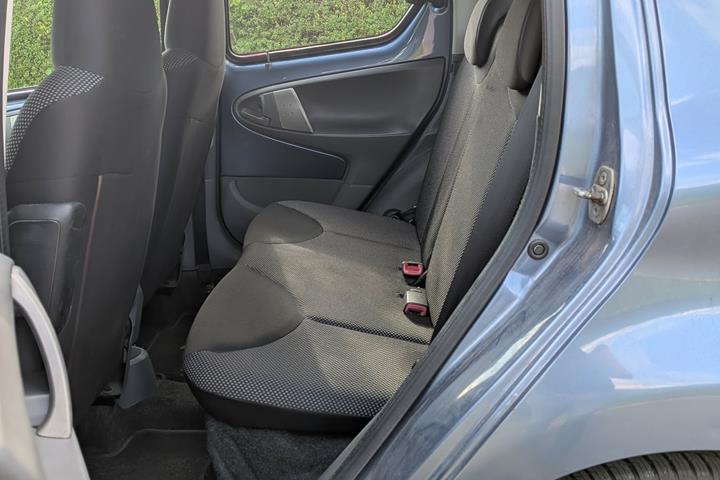 Blå Toyota Aygo fra 2009
