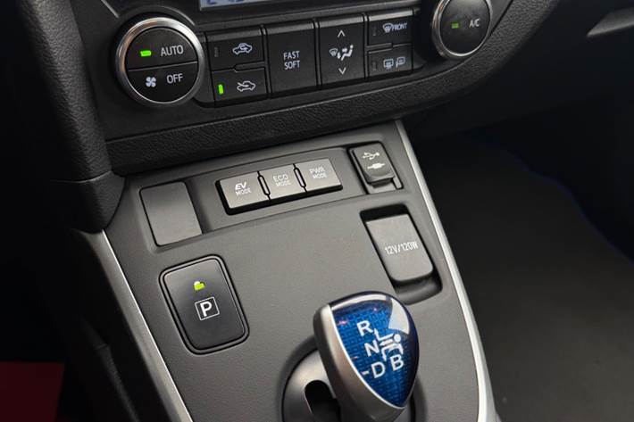 undefined Toyota Auris fra 2015