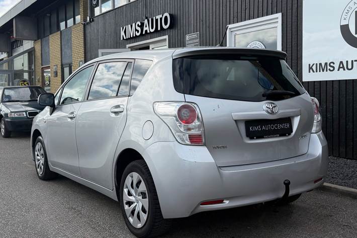 undefined Toyota Verso fra 2012