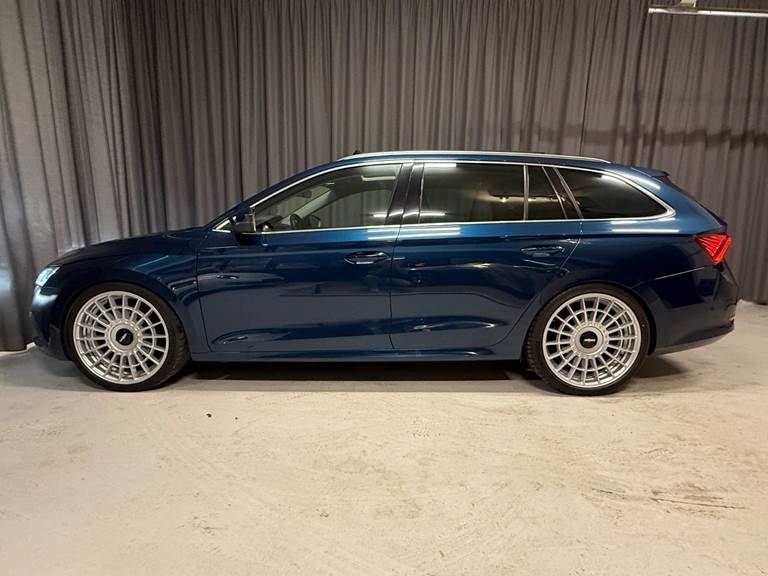 Skoda Octavia 2,0 TDi 150 Style First Edition Combi DSG