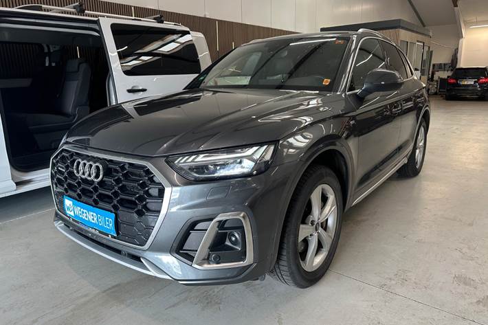 Grå Audi Q5 fra 2023