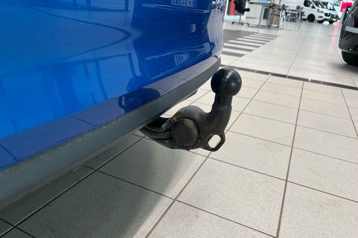 Blå Skoda Scala fra 2020