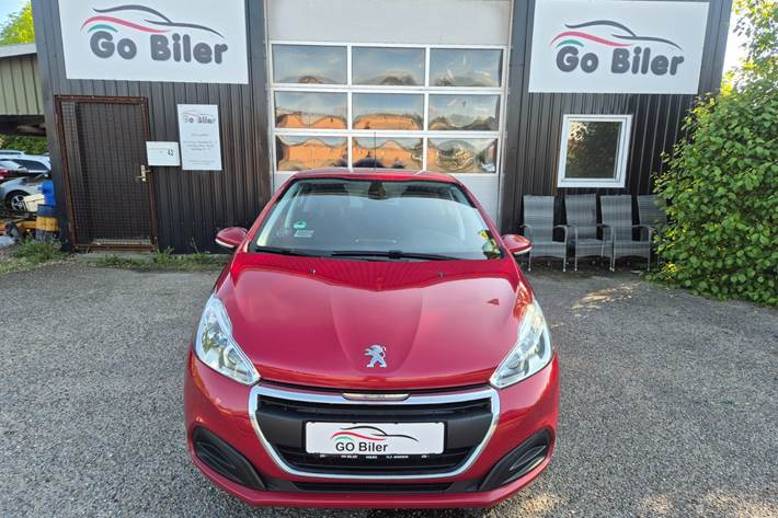Grøn Peugeot 208 fra 2017