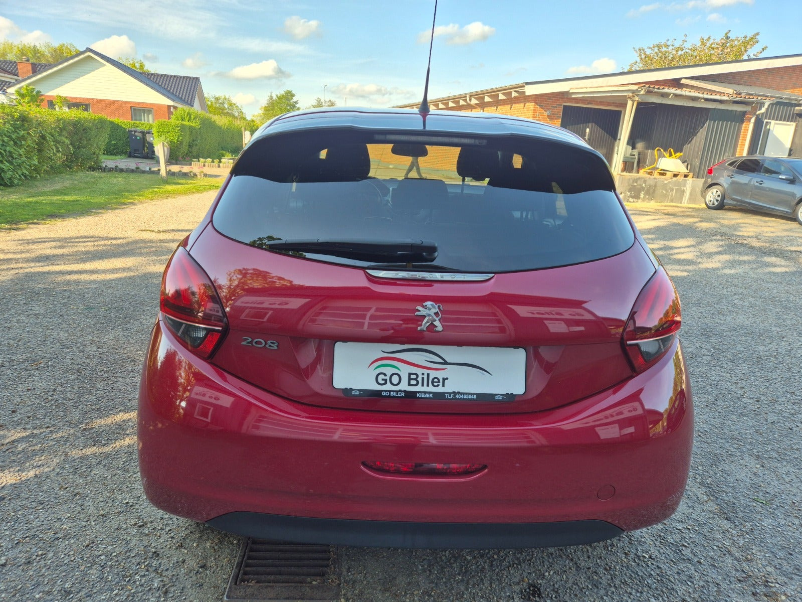 Grøn Peugeot 208 fra 2017