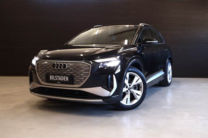 Sort Audi Q4 e-tron fra 2022 set udefra