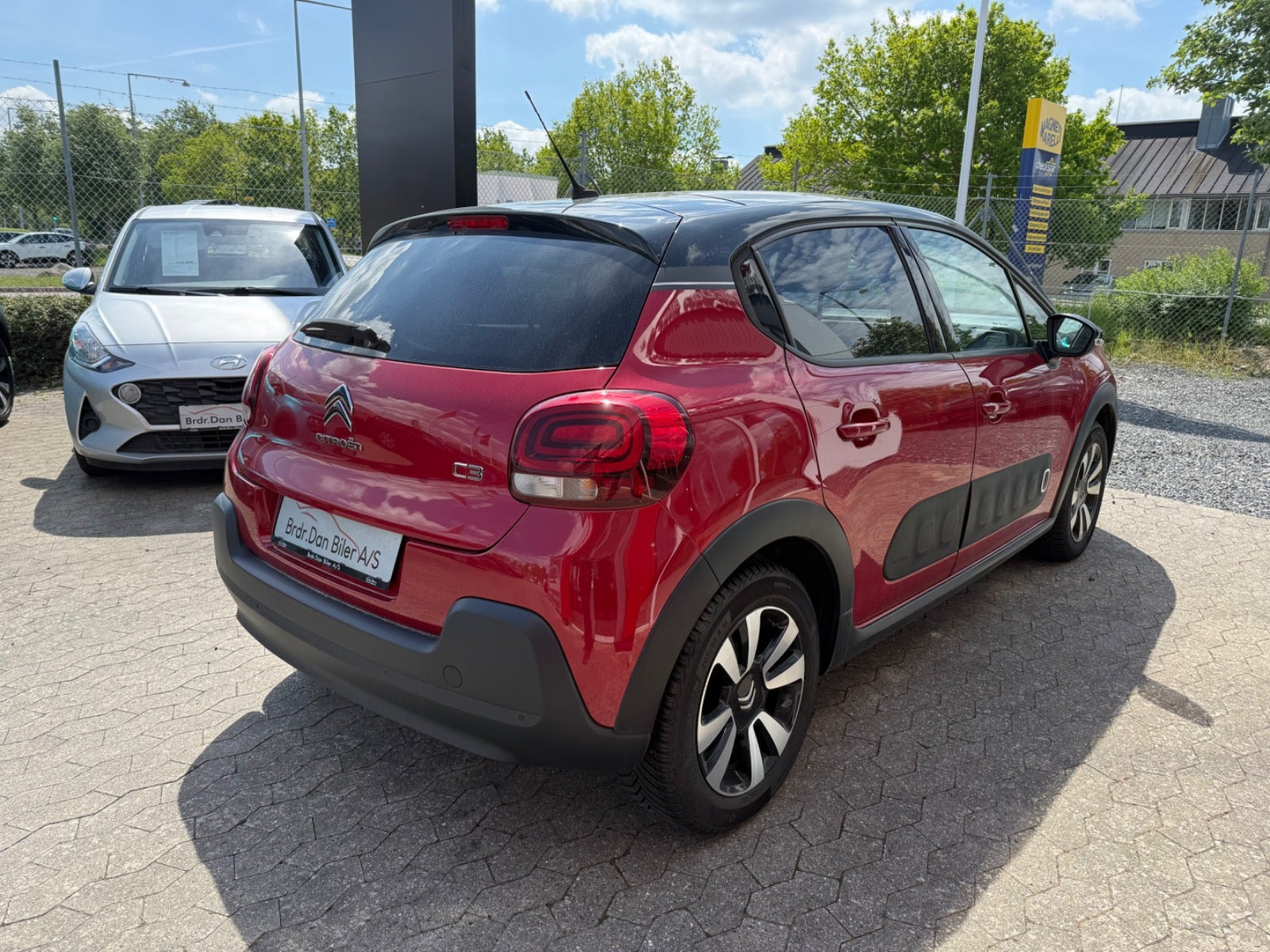 Rød Citroën C3 fra 2019