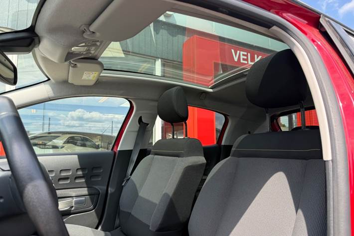Rød Citroën C3 fra 2019