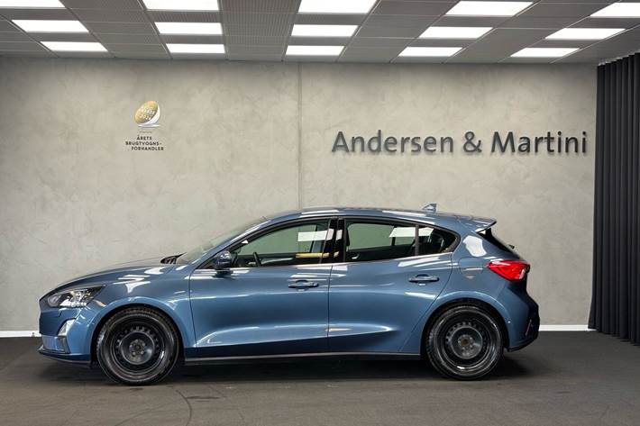 Blå Ford Focus fra 2020