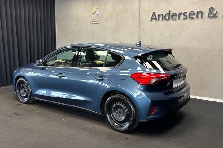 Blå Ford Focus fra 2020