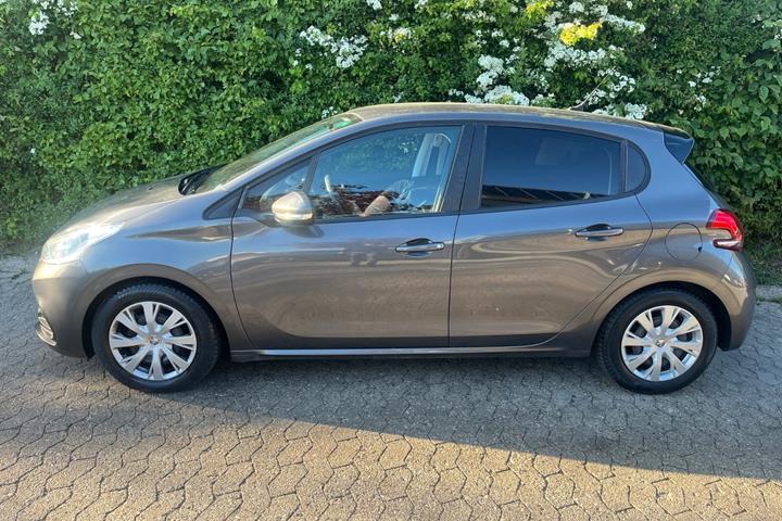 undefined Peugeot 208 fra 2019