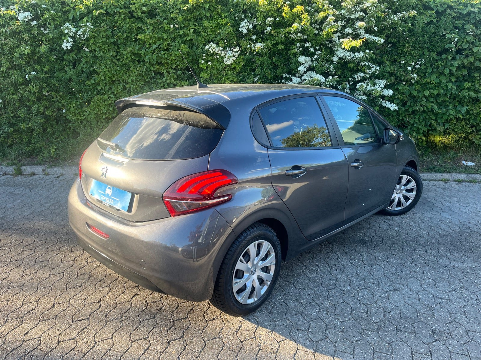 undefined Peugeot 208 fra 2019