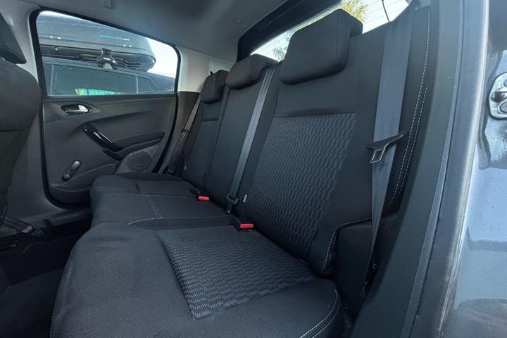undefined Peugeot 208 fra 2019