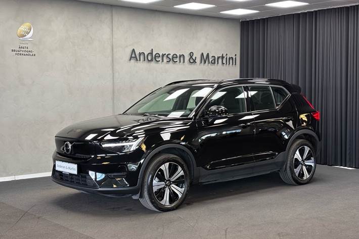 Sort Volvo XC40 fra 2023