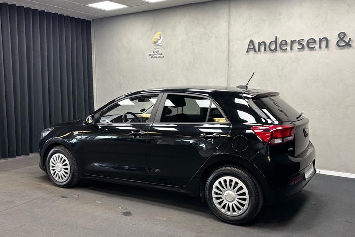 Sort Kia Rio fra 2020