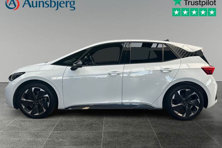 Hvid Cupra Born fra 2023