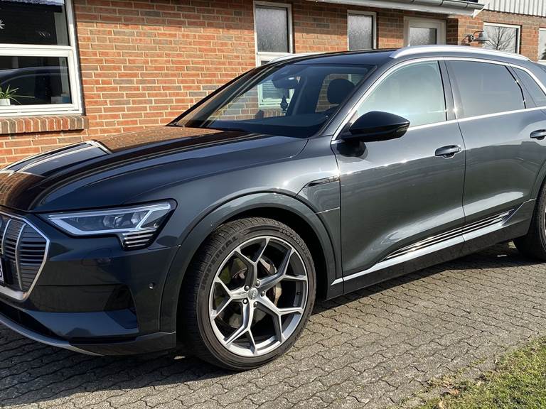 Audi e-tron 50