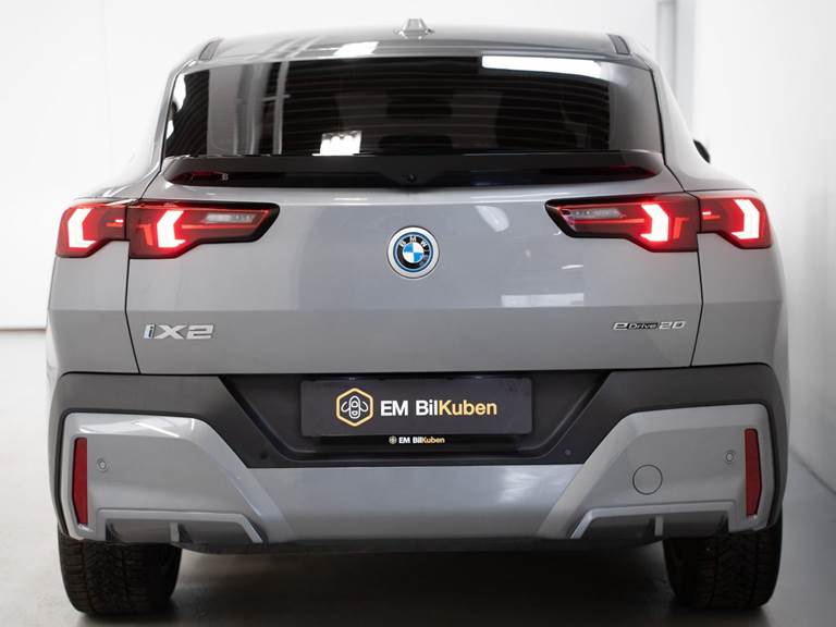 BMW iX2 eDrive20