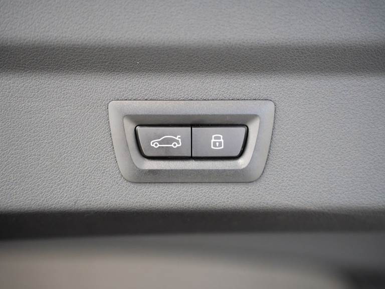 BMW iX2 eDrive20