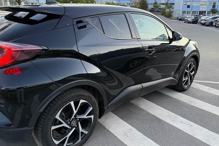undefined Toyota C-HR fra 2019