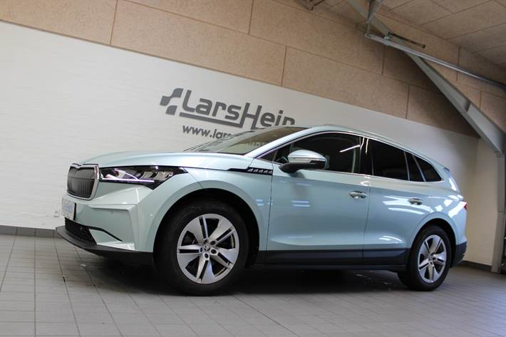 Sølv Skoda Enyaq fra 2023