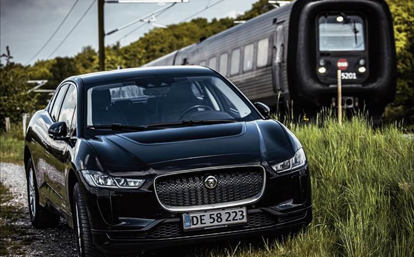 Jaguar I-Pace EV400