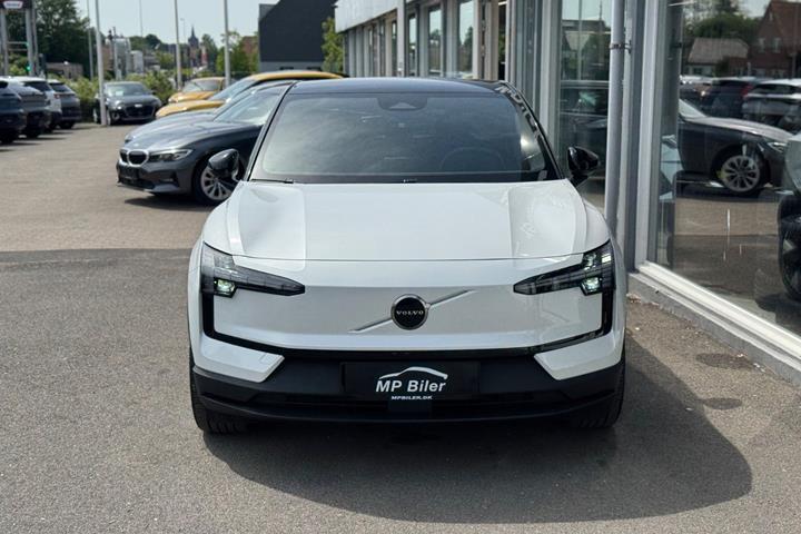 Hvid Volvo EX30 fra 2024