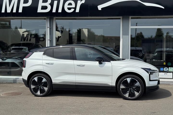 Hvid Volvo EX30 fra 2024