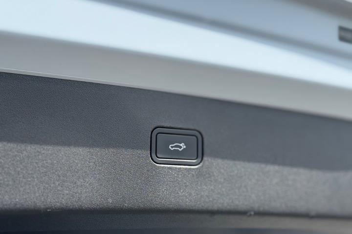 Blå Volvo EX30 fra 2024