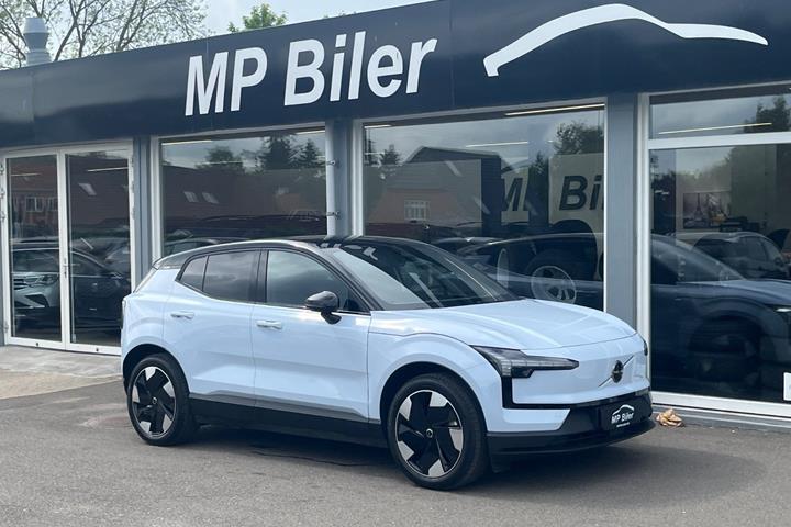 Blå Volvo EX30 fra 2025