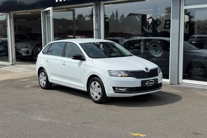 Hvid Skoda Rapid fra 2018