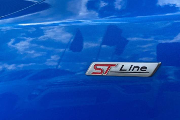 Blå Ford Focus fra 2019
