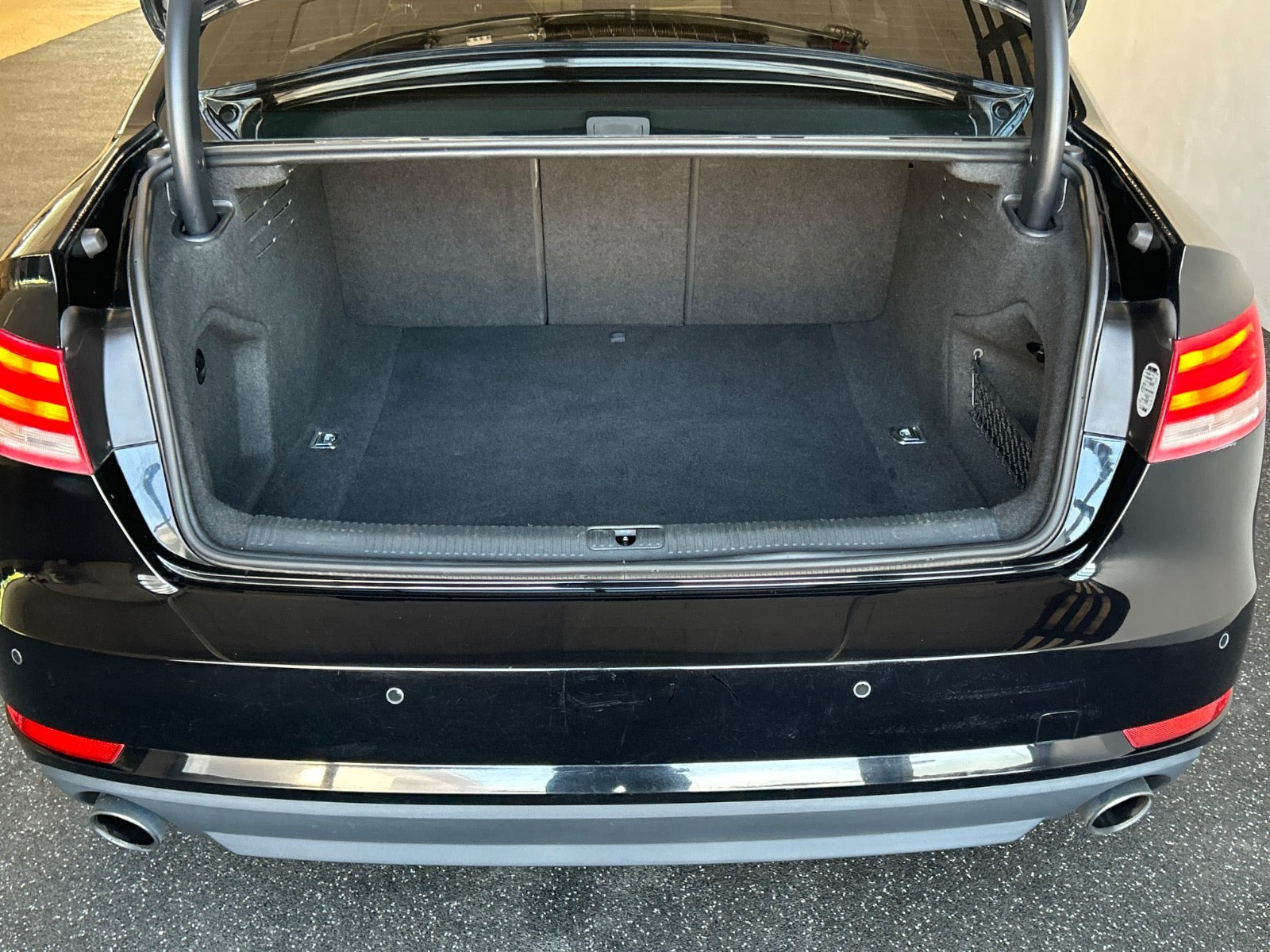 Sort Audi A4 fra 2018