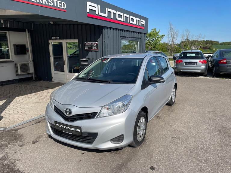 Toyota Yaris 1,3 VVT-i T1