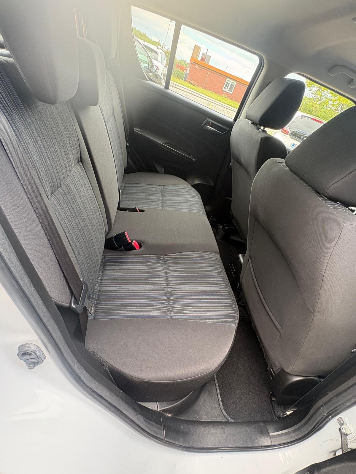 undefined Suzuki Swift fra 2015