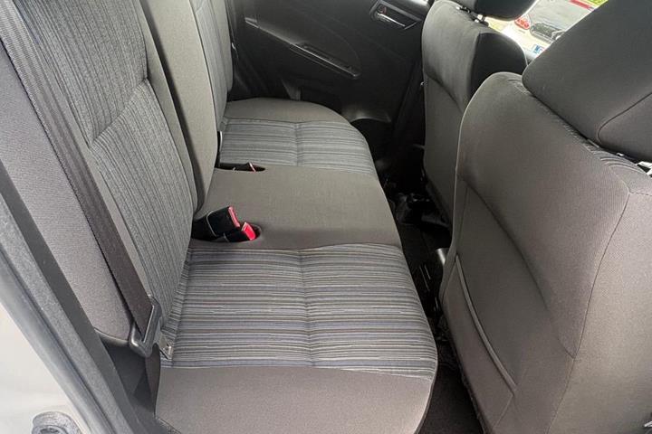 undefined Suzuki Swift fra 2015