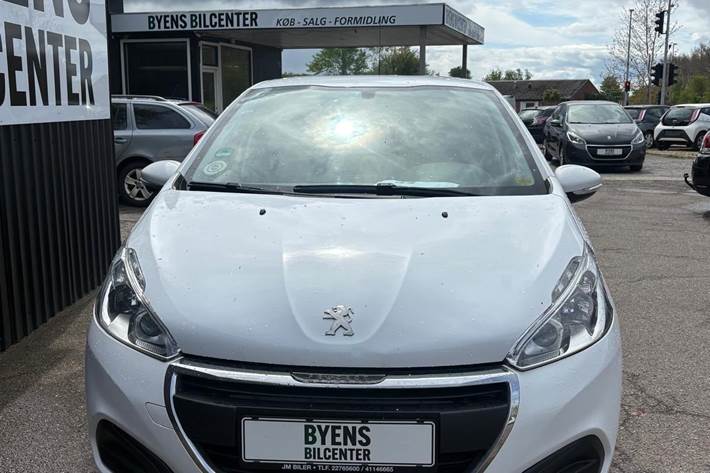 undefined Peugeot 208 fra 2018