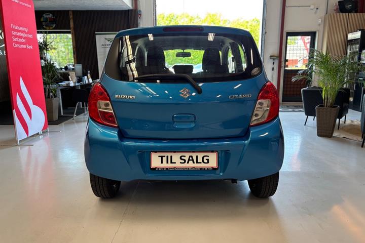 Blå Suzuki Celerio fra 2017