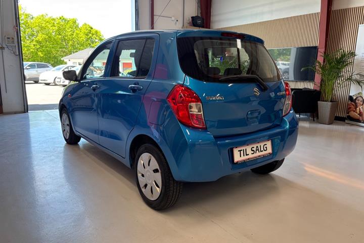 Blå Suzuki Celerio fra 2017