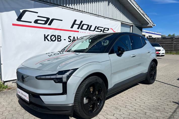 Grå Volvo EX30 fra 2024