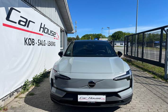 Grå Volvo EX30 fra 2024
